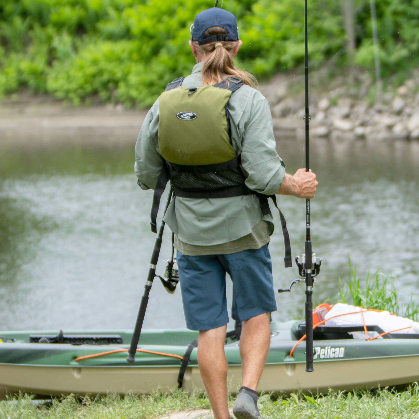 Recreational Angler Sit-On-Top Kayak - SENTINEL 100X ANGLER fade black  green / light khaki -9.5 Feet Lightweight - MBF10P100-00 : :  Sports & Outdoors